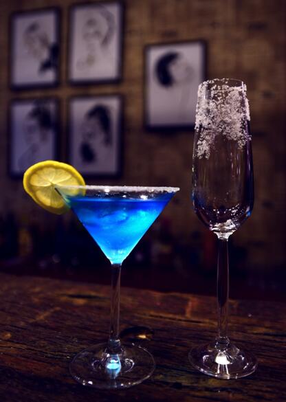 當(dāng)甜點(diǎn)遇見(jiàn)氣泡 一場(chǎng)舌尖上的浪漫雞尾酒之夜